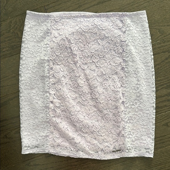 Abercrombie & Fitch lilac lace mini skirt Medium BNWT - Picture 1 of 2